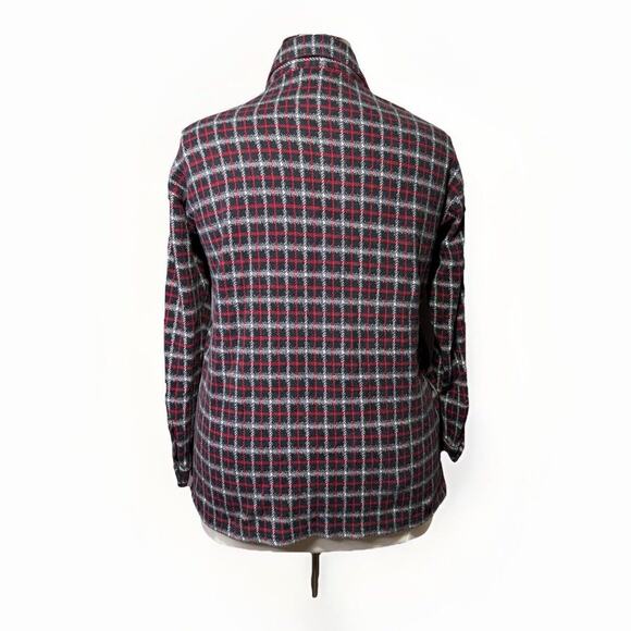 Chaus Flannel Button-Up Shirt Women’s Size 1X Red & Black Plaid Casual Outdoor - Picture 3 of 8